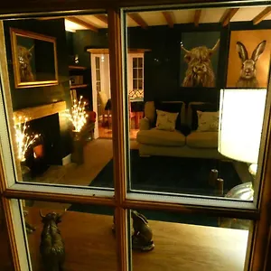 https://redfearn-cottage.yorkshirehotels.net